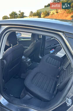 Седан Ford Fusion 2014 в 