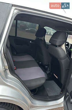 Хэтчбек Ford Fusion 2010 в 