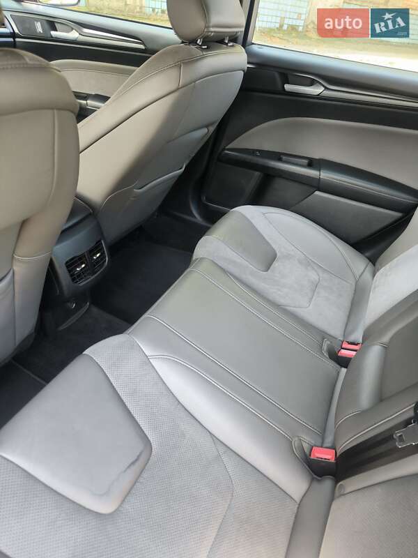 Седан Ford Fusion 2017 в Одессе