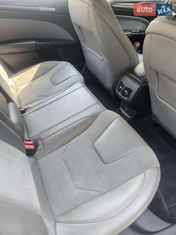 Седан Ford Fusion 2017 в Одессе