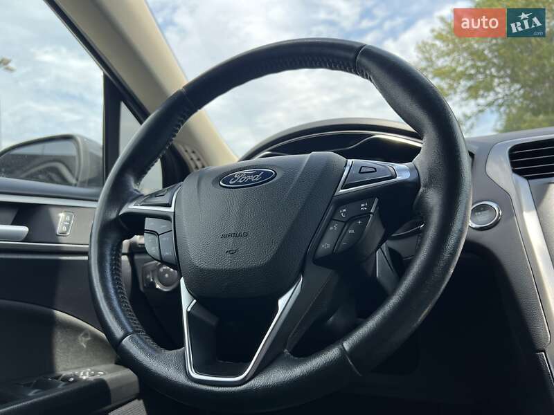 Седан Ford Fusion 2019 в Киеве
