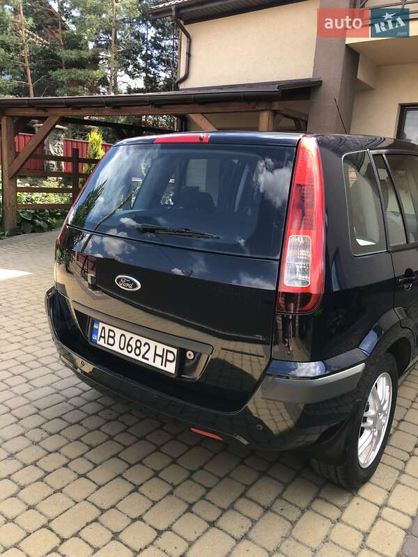 Хэтчбек Ford Fusion 2006 в Виннице