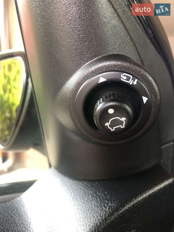 Хэтчбек Ford Fusion 2006 в Виннице