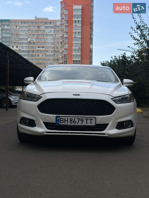 Седан Ford Fusion 2015 в Одессе