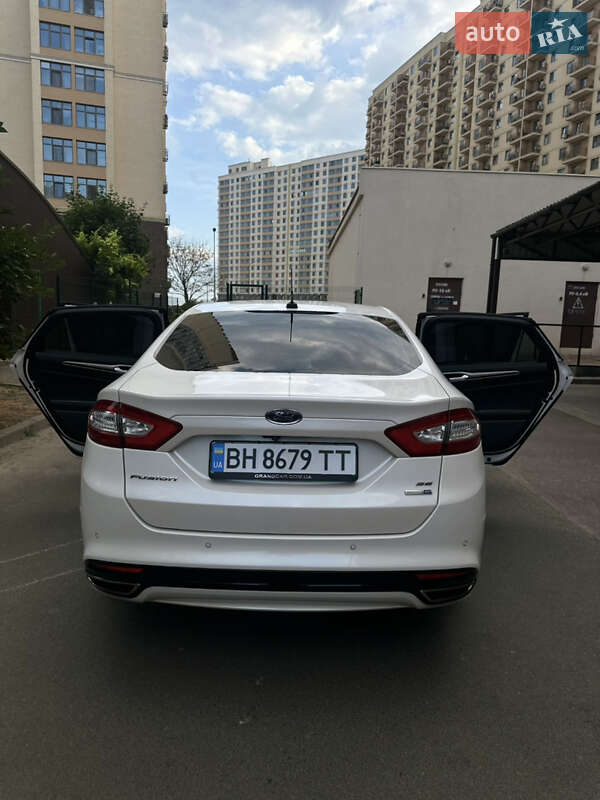 Седан Ford Fusion 2015 в Одессе
