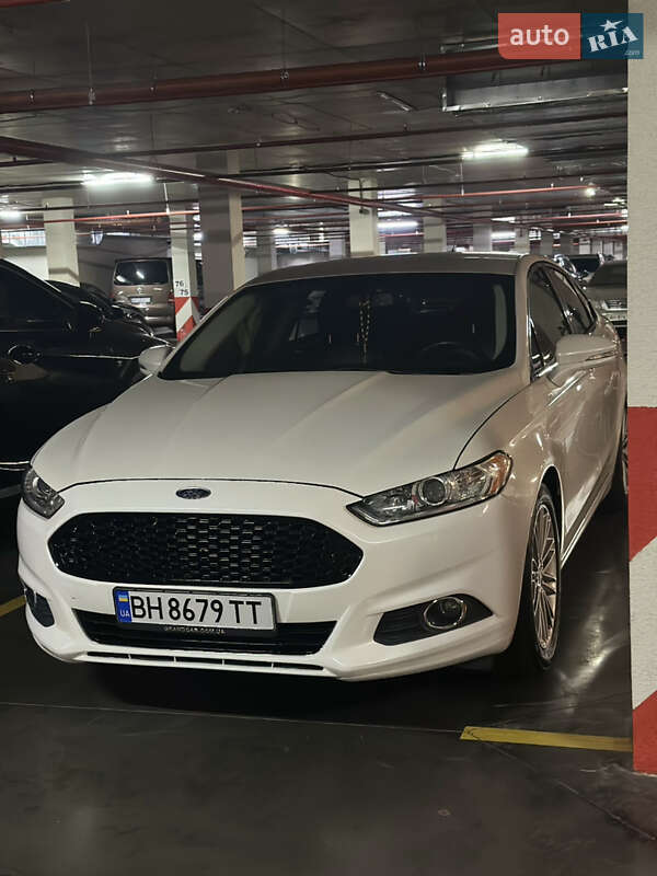 Седан Ford Fusion 2015 в Одессе