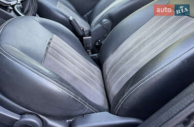 Хэтчбек Ford Fusion 2010 в 