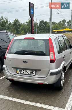 Хэтчбек Ford Fusion 2006 в 