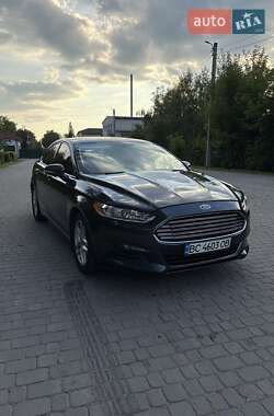Седан Ford Fusion 2014 в 