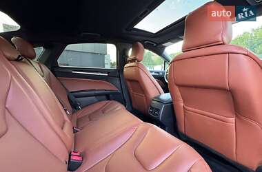 Седан Ford Fusion 2019 в 