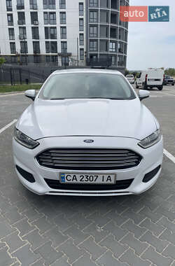 Седан Ford Fusion 2013 в Черкасах
