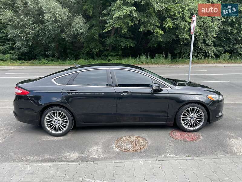 Седан Ford Fusion 2015 в Киеве