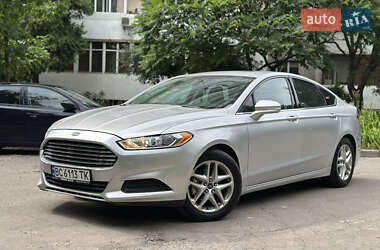 Седан Ford Fusion 2013 в 