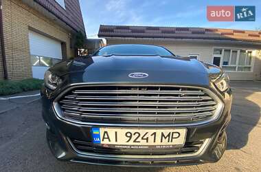 Седан Ford Fusion 2015 в 