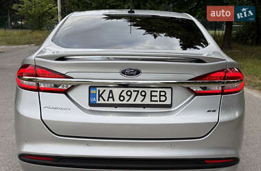 Седан Ford Fusion 2017 в 