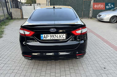 Седан Ford Fusion 2015 в 