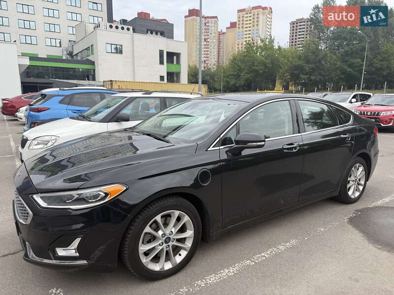 Седан Ford Fusion 2018 в Києві