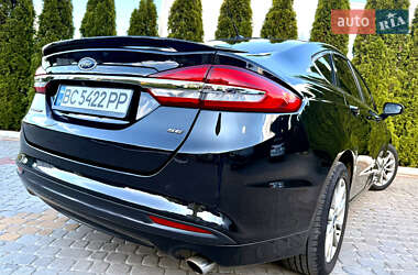 Седан Ford Fusion 2016 в 
