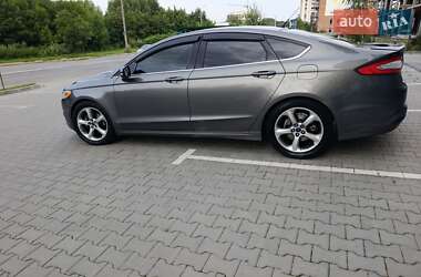 Седан Ford Fusion 2014 в 