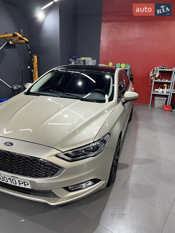 Седан Ford Fusion 2017 в Киеве