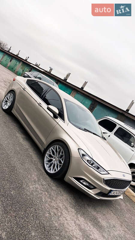 Седан Ford Fusion 2017 в Киеве