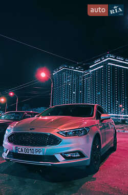 Седан Ford Fusion 2017 в 