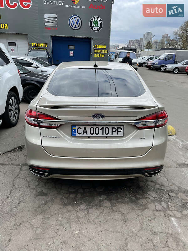 Седан Ford Fusion 2017 в Киеве