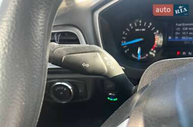 Седан Ford Fusion 2016 в 