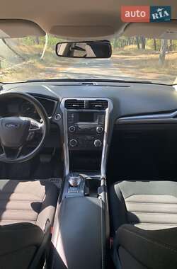 Седан Ford Fusion 2018 в 