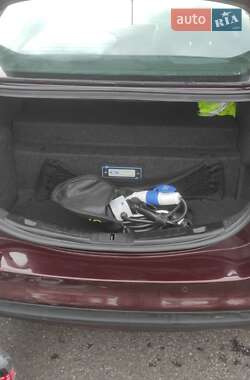 Седан Ford Fusion 2016 в 