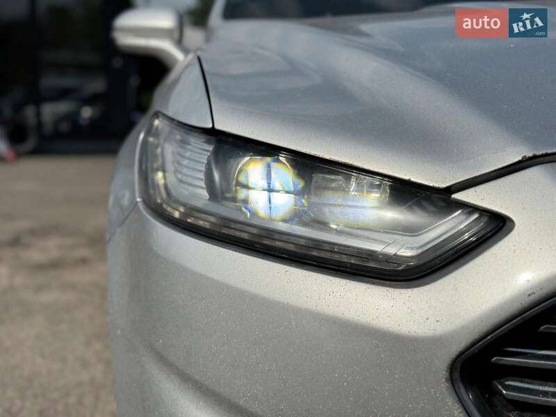 Седан Ford Fusion 2015 в Виннице
