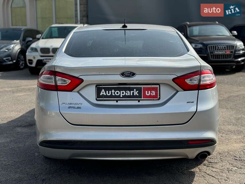 Седан Ford Fusion 2015 в Виннице