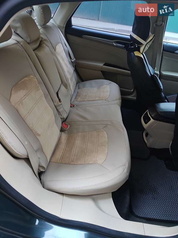Седан Ford Fusion 2015 в Киеве