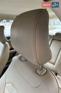 Седан Ford Fusion 2015 в 