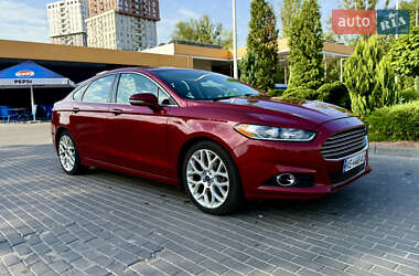 Седан Ford Fusion 2014 в 
