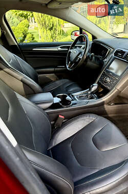 Седан Ford Fusion 2014 в 