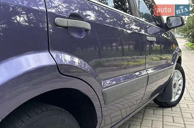 Хэтчбек Ford Fusion 2008 в 