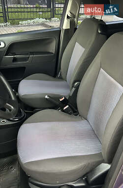 Хэтчбек Ford Fusion 2008 в 