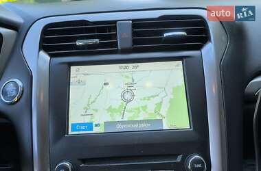 Седан Ford Fusion 2017 в 
