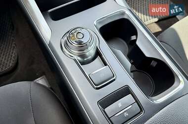 Седан Ford Fusion 2019 в 