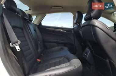 Седан Ford Fusion 2018 в 