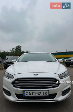 Седан Ford Fusion 2013 в 