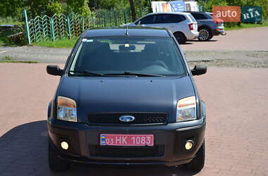 Хэтчбек Ford Fusion 2009 в 