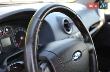 Хэтчбек Ford Fusion 2009 в 