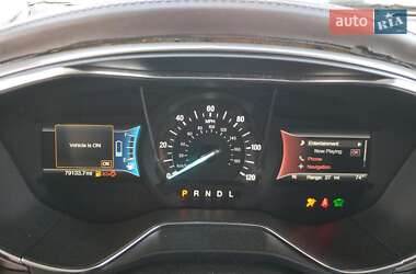 Седан Ford Fusion 2017 в 