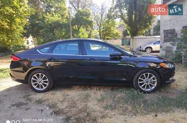 Седан Ford Fusion 2017 в 