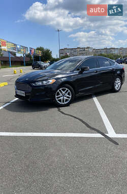 Седан Ford Fusion 2014 в 