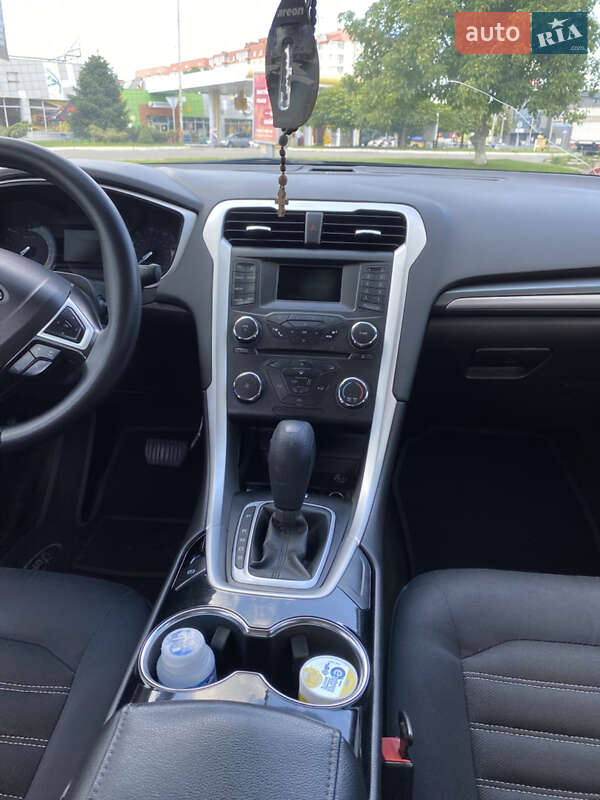 Седан Ford Fusion 2014 в Киеве фото 14 Седан Ford Fusion 2014 в Киеве