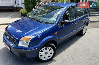 Хэтчбек Ford Fusion 2007 в 