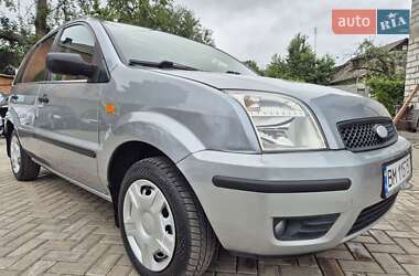 Хэтчбек Ford Fusion 2005 в 